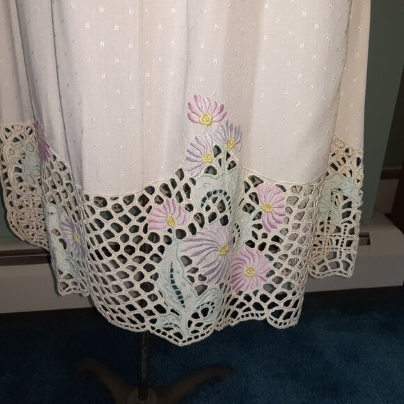 VINTAGE 1970'S BALI EMERALD 100% RAYON SKIRT & BLOUSE BOHO CREAM OPEN CUT WORK - Picture 3 of 9